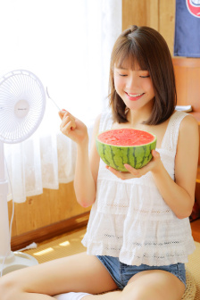 和爸爸kiss